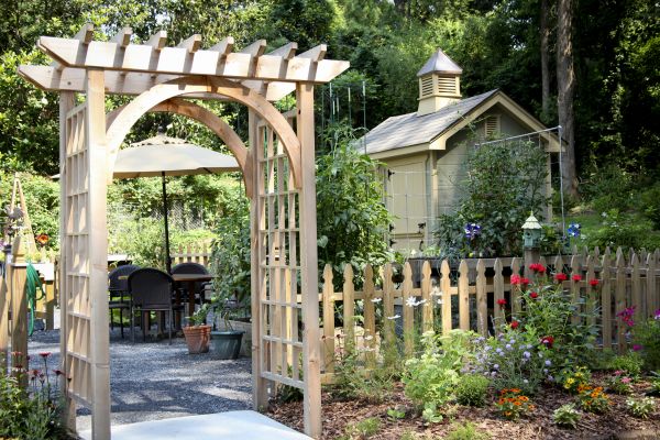 Trellis Mounting in Port Saint Lucie